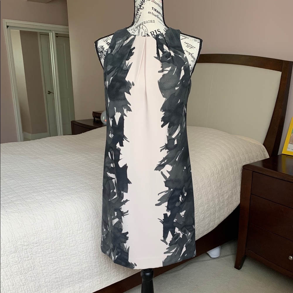 Ann Taylor sleeveless sheath fully lined dress